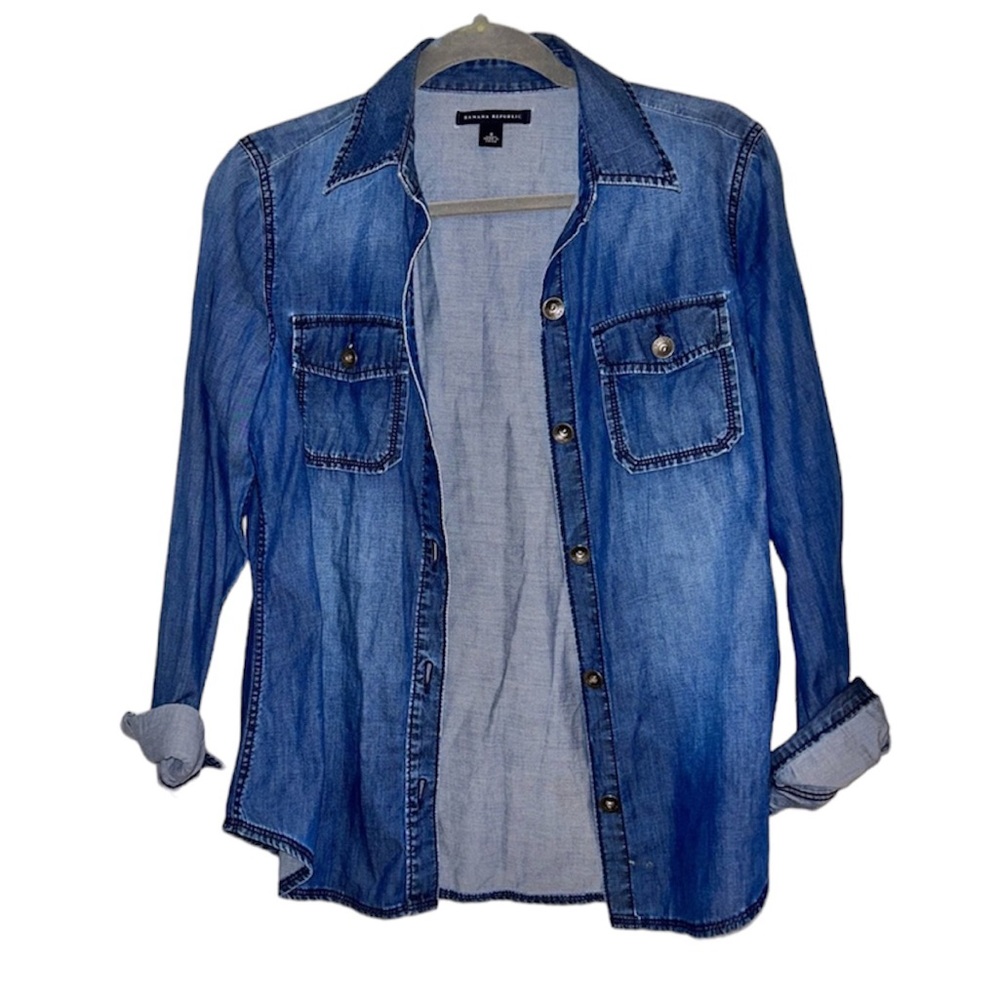 Blue Banana Republic Button Down Top Women’s Size Small Casual Designer Shirt!!